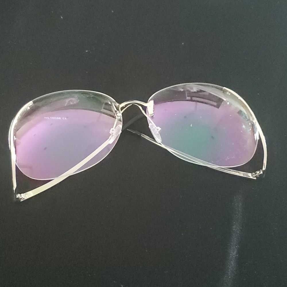 Big face framed fashion shades